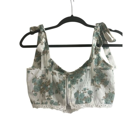 ✨Cider Floral Bowknot Cami Sz Small Crop Top✨ - Picture 3 of 3
